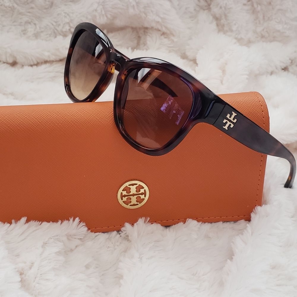Tory Burch 9040 Tortoise Brown Sunglasses